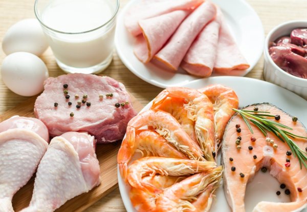 Are amino acids proteins? How many amino acids do humans need? What is the difference between animal properties and plant-based protein?